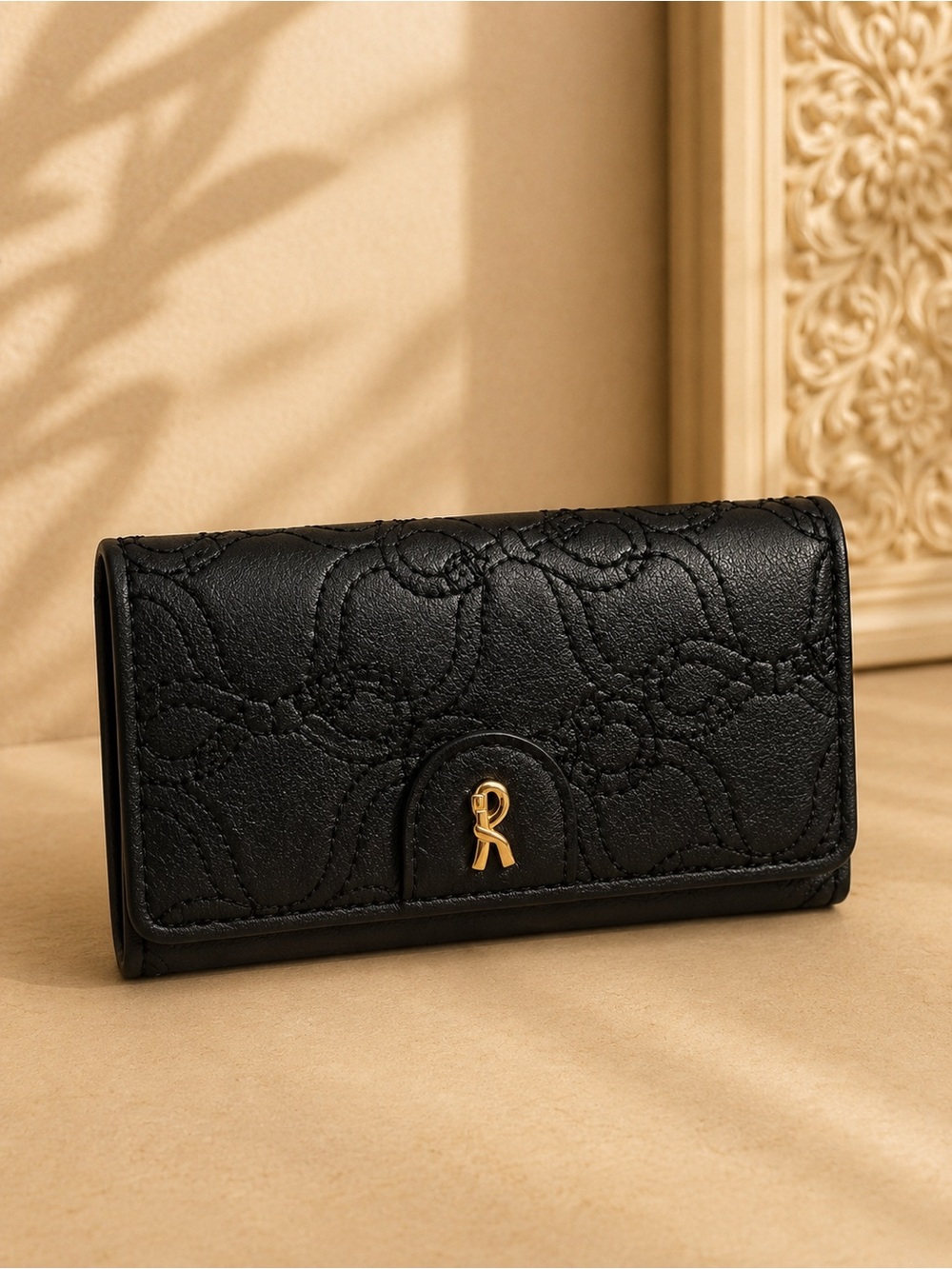 Vintage Roberta di Camerino Embroidered Black Leather 4-Key Holder Wallet
